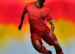 关于足球界风云变幻，国家青年队士气高涨备战比赛的信息