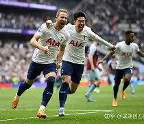 曼城主场战胜阿森纳，取得连胜并保持榜首位置的简单介绍